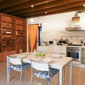 Welc-om Riviera Venice Stra